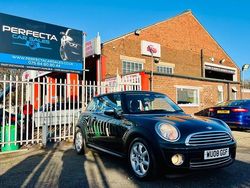 Green Used 2008 Mini Cooper Hatch Hatchback | £3,195 (A bit pricey)