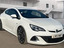 White Used 2015 Vauxhall Astra GTC S Coupe | £9,495 (Fair price)