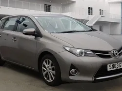 Used 2013 Toyota Auris | £8,273 (Expensive)