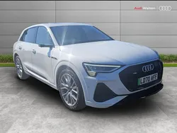 Glacier white, metallic Used 2020 Audi e-tron Advanced SUV | £24,790 (Expensive)