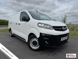 White Used 2022 Vauxhall Vivaro S Van | £12,590 (Fair price)