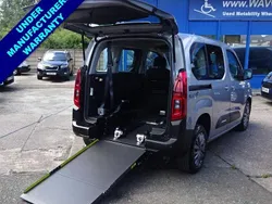 Grey New 2024 Citroën Berlingo MPV | £19,995 (Fair price)