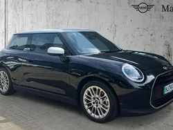 Black Used 2024 Mini Cooper SE Hatch Hatchback | £29,698