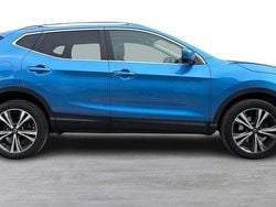 Vivid blue Used 2018 Nissan Qashqai N-Connecta SUV | £11,000 (Good price)