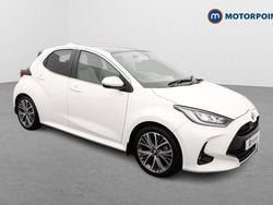 White Used 2022 Toyota Yaris Hybrid Hatchback | £17,099 (Good price)