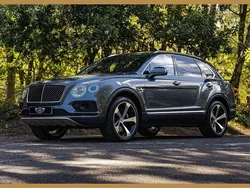 Grey Used 2019 Bentley Bentayga SUV | £69,990 (Super price)