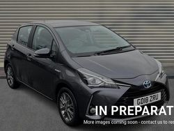 Grey Used 2018 Toyota Yaris Hybrid Hatchback | £13,220 (Good price)