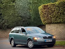 Green Used 2005 Skoda Octavia Ambiente Estate | £2,999 (Fair price)