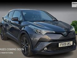 Used 2019 Toyota C-HR SUV | £16,471 (Expensive)