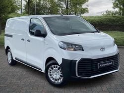 White New 2025 Toyota Proace Van | £26,161 (Fair price)