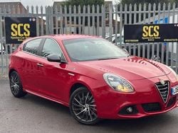 Red Used 2015 Alfa Romeo Giulietta Quadrifoglio Verde Hatchback | £4,595 (Fair price)