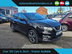 Black Used 2017 Nissan Qashqai N-Connecta SUV | £7,859 (Fair price)