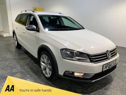White Used 2014 VW Passat Alltrack S Estate | £10,500