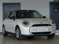 White New 2025 Mini Cooper Classic Hatchback | £27,498 (Fair price)