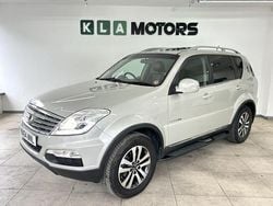 White Used 2014 Ssangyong (KGM) Rexton SUV | £5,995
