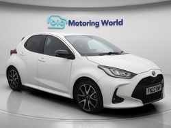 White Used 2022 Toyota Yaris Hybrid Hatchback | £16,500 (Fair price)