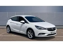 White Used 2017 Vauxhall Astra SRi Hatchback | £6,379 (Fair price)