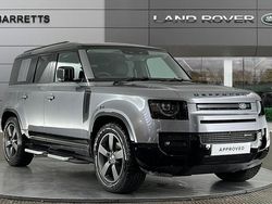 Used 2025 Land Rover Defender HSE Dynamic Estate | £61,750 (Fair price)