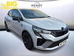 Ceramic grey New 2025 Renault Clio V Esprit Alpine Hatchback | £21,698 (Fair price)
