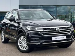Deep black pearl Used 2018 VW Touareg SEL SUV | £21,812 (Good price)