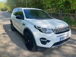 White Used 2015 Land Rover Discovery Sport HSE SUV | £10,990 (Fair price)