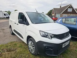 White Used 2020 Peugeot Partner MPV | £7,995 (A bit pricey)