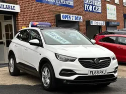 White Used 2018 Vauxhall Grandland X SUV | £8,995 (A bit pricey)