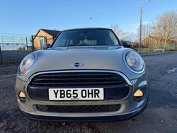 Grey Used 2015 Mini Cooper D Hatch Hatchback | £3,295 (Good price)