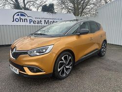 Honey yellow with diamond black roof Used 2017 Renault Scénic IV Signature MPV | £11,499 (Fair price)