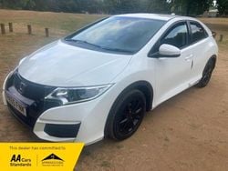 White Used 2015 Honda Civic S Hatchback | £4,295 (Fair price)