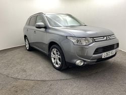 Grey Used 2014 Mitsubishi Outlander SUV | £10,490 (Good price)