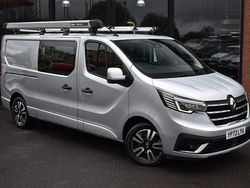 Grey Used 2022 Renault Trafic Van | £21,990 (Good price)