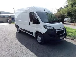 White Used 2022 Peugeot Boxer Van | £10,995 (Good price)