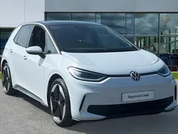White Used 2025 VW ID.3 Pro Hatchback | £30,653