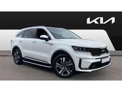 White Used 2024 Kia Sorento Vision SUV | £40,087 (Fair price)