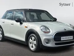 Silver Used 2017 Mini Cooper Hatch Hatchback | £9,500 (Good price)