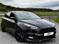 Black Used 2015 Ford Focus ST Hatchback | £9,990 (Fair price)