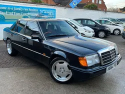 Black Used 1991 Mercedes E260 Sedan | £8,980