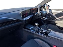 Black Used 2024 Vauxhall Astra S Hatchback | £17,500 (Fair price)