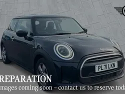 Black Used 2021 Mini Cooper Classic Hatchback | £17,699 (Fair price)