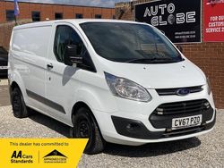 White Used 2017 Ford Transit Custom Trend Van | £8,490 (Expensive)
