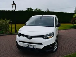 White Used 2022 Toyota Proace Van | £12,995 (Fair price)