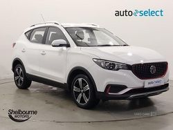 White Used 2020 MG ZS Hatchback | £9,695 (Good price)