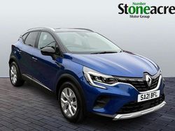 Blue/black Used 2021 Renault Captur Iconic SUV | £13,800 (Good price)