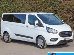 White Used 2022 Ford Transit Custom Trend Estate | £21,650 (Fair price)