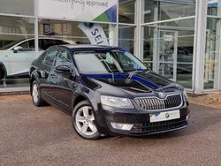 Black Used 2016 Skoda Octavia SE Hatchback | £6,225 (Fair price)