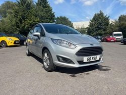 Silver Used 2017 Ford Fiesta Zetec Hatchback | £5,495 (Super price)