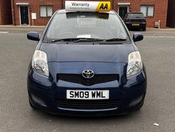 Blue Used 2009 Toyota Yaris Hatchback | £2,400 (Fair price)