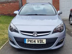 Silver Used 2014 Vauxhall Astra Design Edition Estate | £3,800 (Super price)