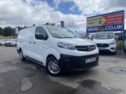 White Used 2020 Vauxhall Vivaro S Van | £10,195 (Fair price)